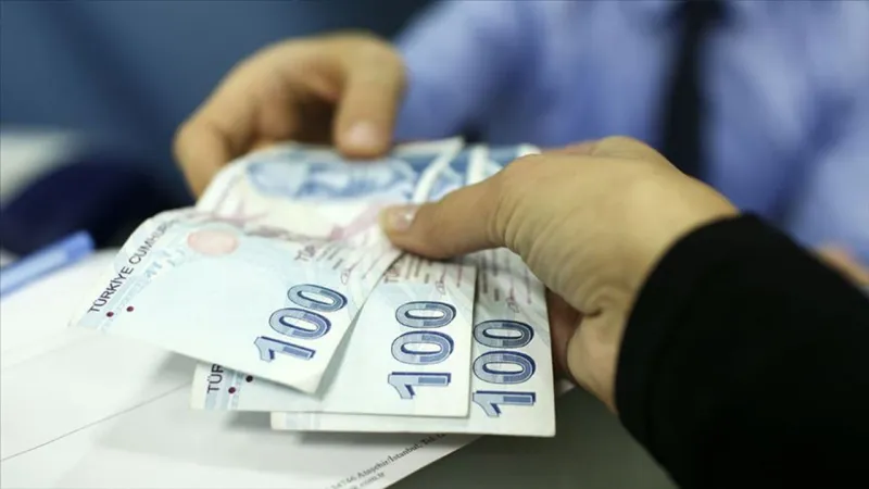 2025 yılı için 245 milyar lira öngörülmüştü: Para cezaları 8 ayda 1 trilyon TL'yi aştı