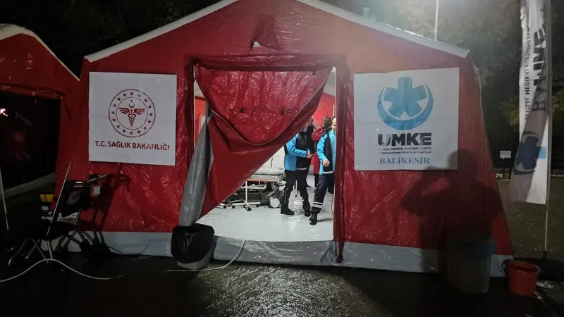 Bakan Memişoğlu: Atlama ve düşme gibi sebeplerle yaralanan 26 kişi taburcu oldu