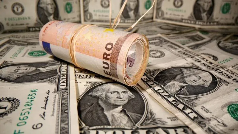 Bayram tatili sonrası ilk mesai günü: Dolar ve Euro ne kadar oldu?