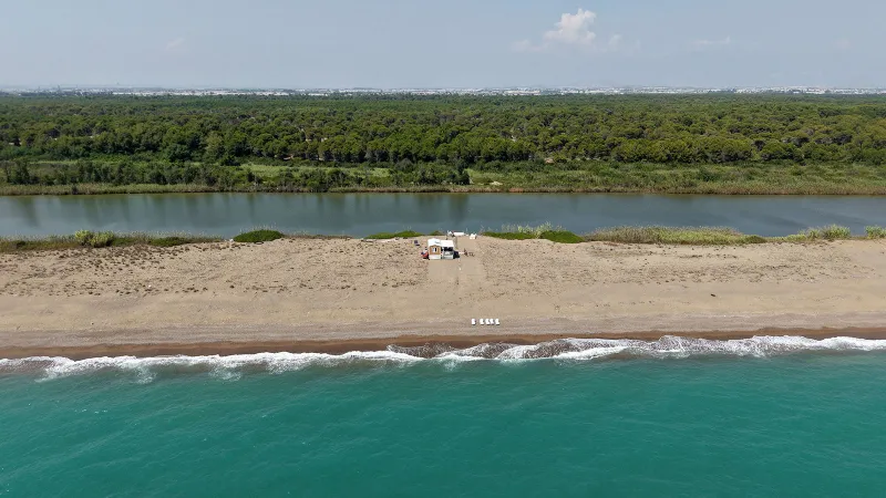 Cennetten Köşe Mi? Antalya'da Şok Eden Sahilkondu!
