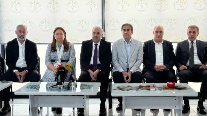 AKP'li Başkan'dan Şok Sözler: Öcalan'a Hakkını Teslim Etmek Lazım!