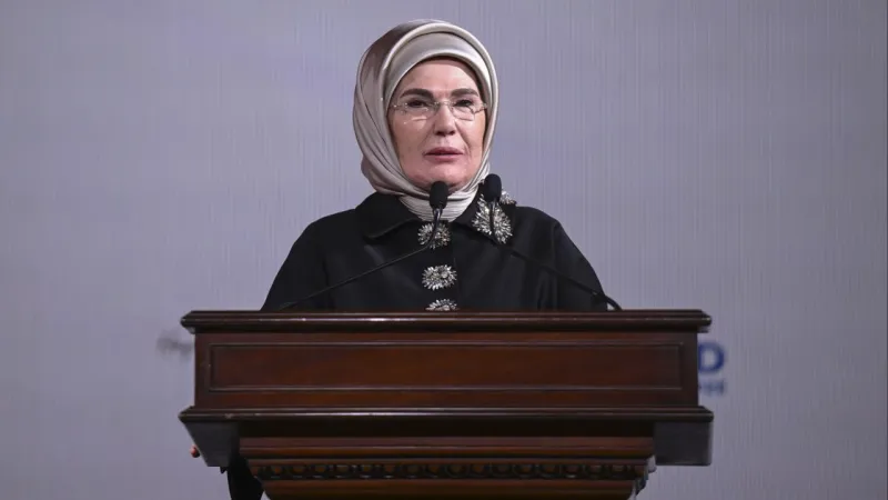 Emine Erdoğan'dan Babalar Günü mesajı