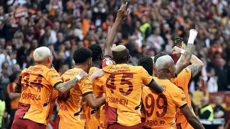 Galatasaray'ın Yıldızı Transfer Oluyor Mu? Şok Teklif!