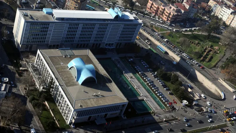 İBB'ye yönelik yolsuzluk soruşturmasında 6 tutuklama