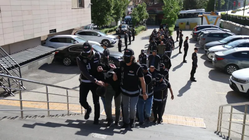İstanbul merkezli FETÖ operasyonu: 60 gözaltı