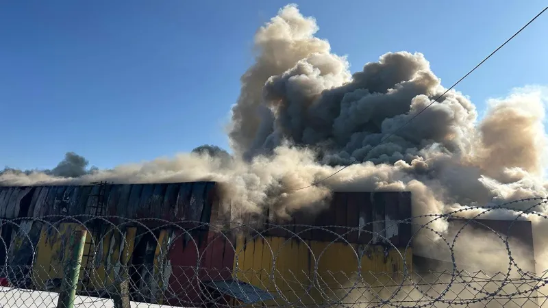 İstanbul'da lojistik deposunda yangın