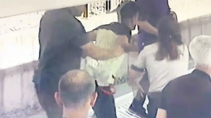 İZBAN'da sigara cinayeti! Güvenlik darbedilerek öldürüldü