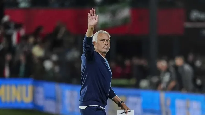 Jose Mourinho'dan farklı 11! Fenerbahçe Feyenoord'u böyle yıkacak