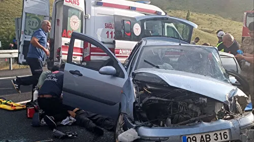 Kars'ta Feci Kaza: Tır Otomobili Biçti! 1 Ölü, 2 Yaralı!