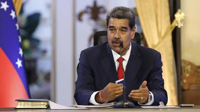 Maduro: Karayipler'de savaş istemiyoruz