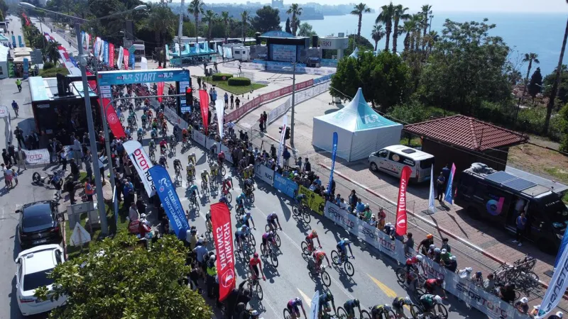 Bisiklet Turu Başladı! Bakan Bak'tan İlk Pedal