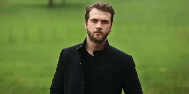 Aras Bulut İynemli'den Şoke Eden Hastane Paylaşımı! Ne Oldu?