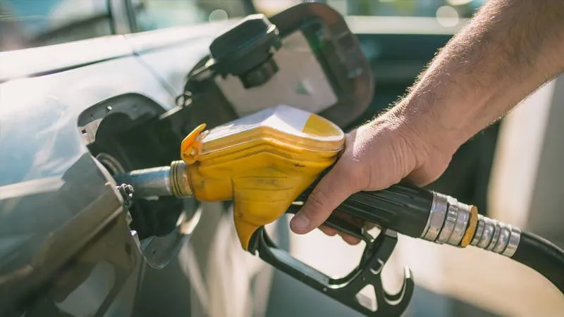Benzine Dev İndirim! İşte Yeni Fiyatlar (Kaçırmayın!)