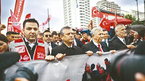 CHP'nin 23 Nisan Anıtkabir Yürüyüşü Krizi! Valilikten Şok Yasak!