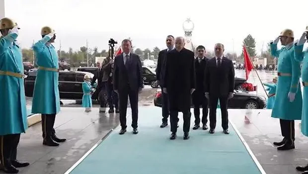 Erdoğan'a Polis Sürprizi! Külliye'de Duygulandıran Karşılama