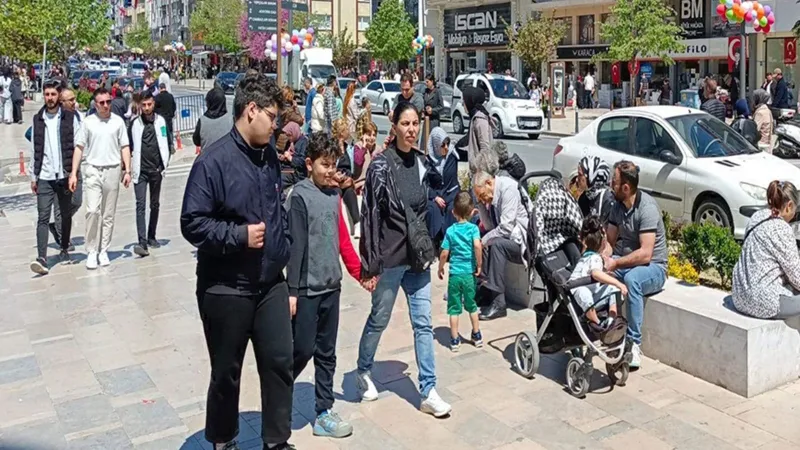 İstanbul Depremi Edirne'yi Salladı! Valilikten İlk Açıklama Geldi!