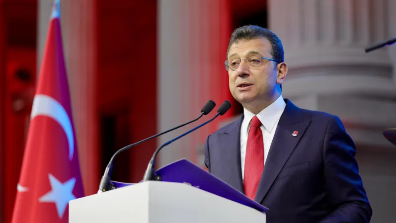 İmamoğlu'ndan AKP ve MHP'lilere Çağrı: Yanlıştan Dönelim!