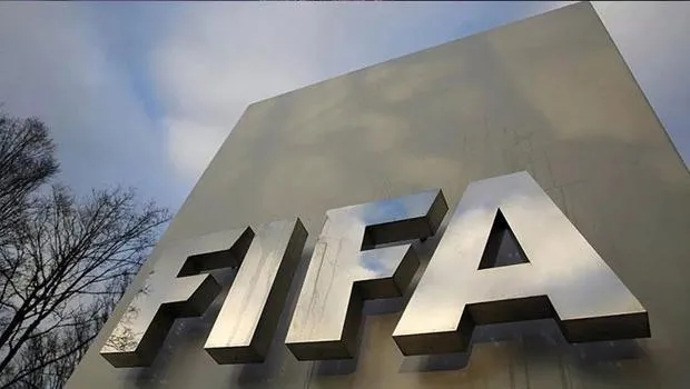 FIFA'dan Şok Karar! 8 Türk Kulübüne Transfer Yasağı Geldi!