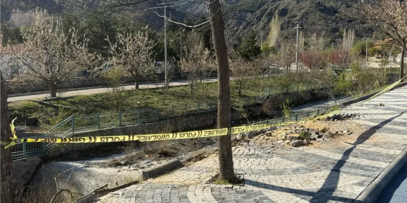 Kanala Düşen Otomobil Faciası! Komiser Nazım Akkoyun Hayatını Kaybetti