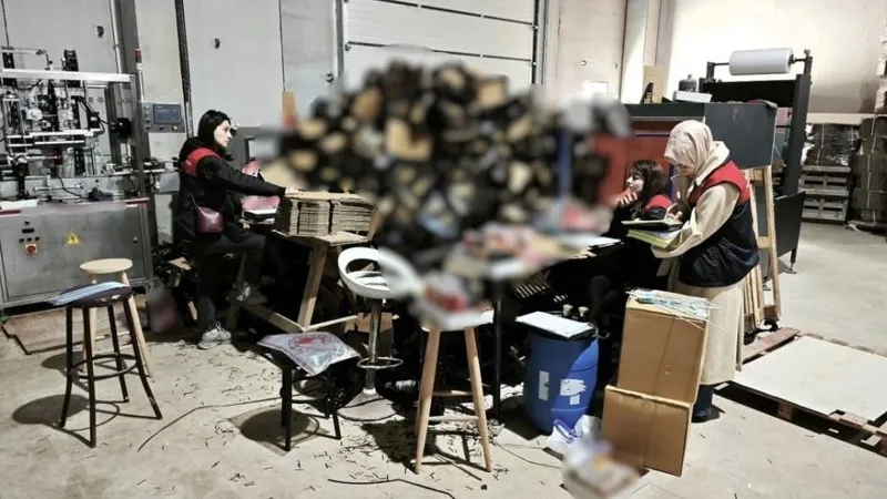 Lüleburgaz'da Şok Baskın! Milyonlarca Kaçak Enerji İçeceği Bulundu!