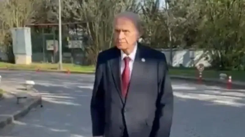 Devlet Bahçeli'den Sağlık Mesajı: "Yolun Yarısı Var!"