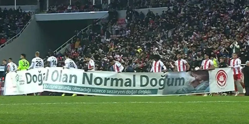 Normal Doğum Pankartı Olayı: Ünlülerden Sert Tepkiler!