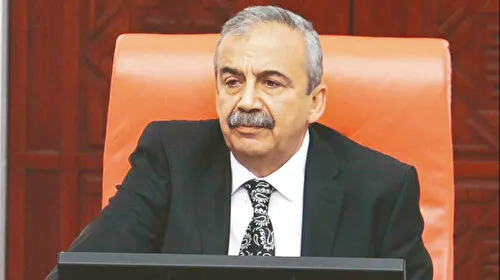 Sırrı Süreyya Önder'in Sağlık Durumu: Umut Var mı? Kritik Saatler!