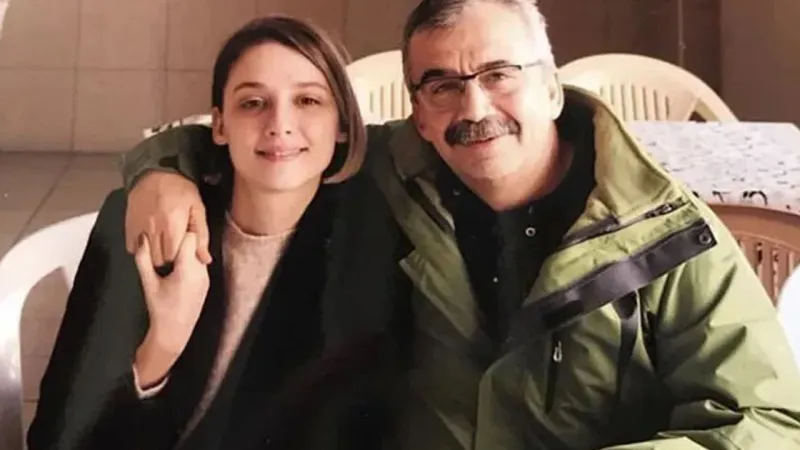Sırrı Süreyya Önder'den Acı Haber: Kızı "Diren Baba!" Diye Feryat Etti
