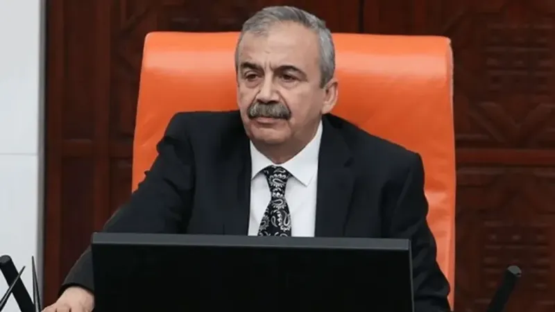 Sırrı Süreyya Önder Yoğun Bakımda! Kritik Kırılma Noktası mı?