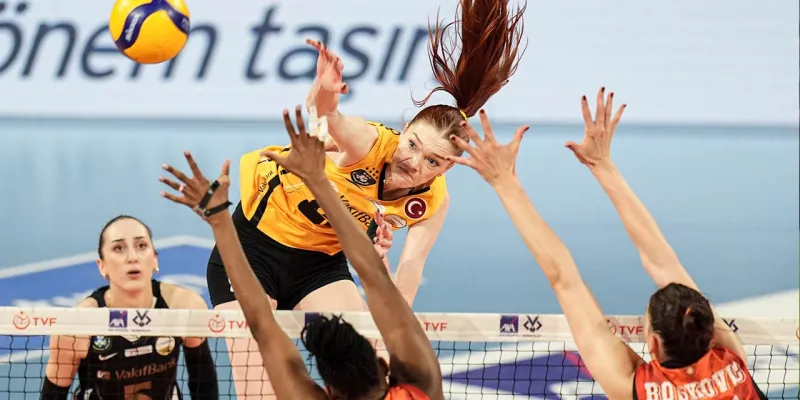 Vakıfbank'ın Hürrem'i Sahada Fırtına Estirdi! Eczacıbaşı Şoke Oldu
