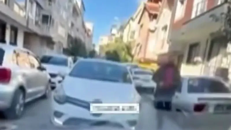 Ters yönde giden şehir eşkıyası yakalandı! Yeni kanunda cezasını Bakan Yerlikaya açıkladı