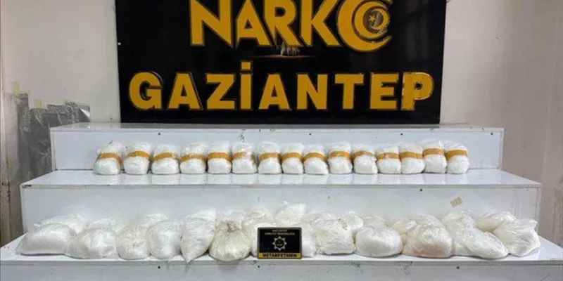 Gaziantep'te Şok Baskın! 58 Kilo Uyuşturucu Ele Geçirildi, Tutuklamalar!